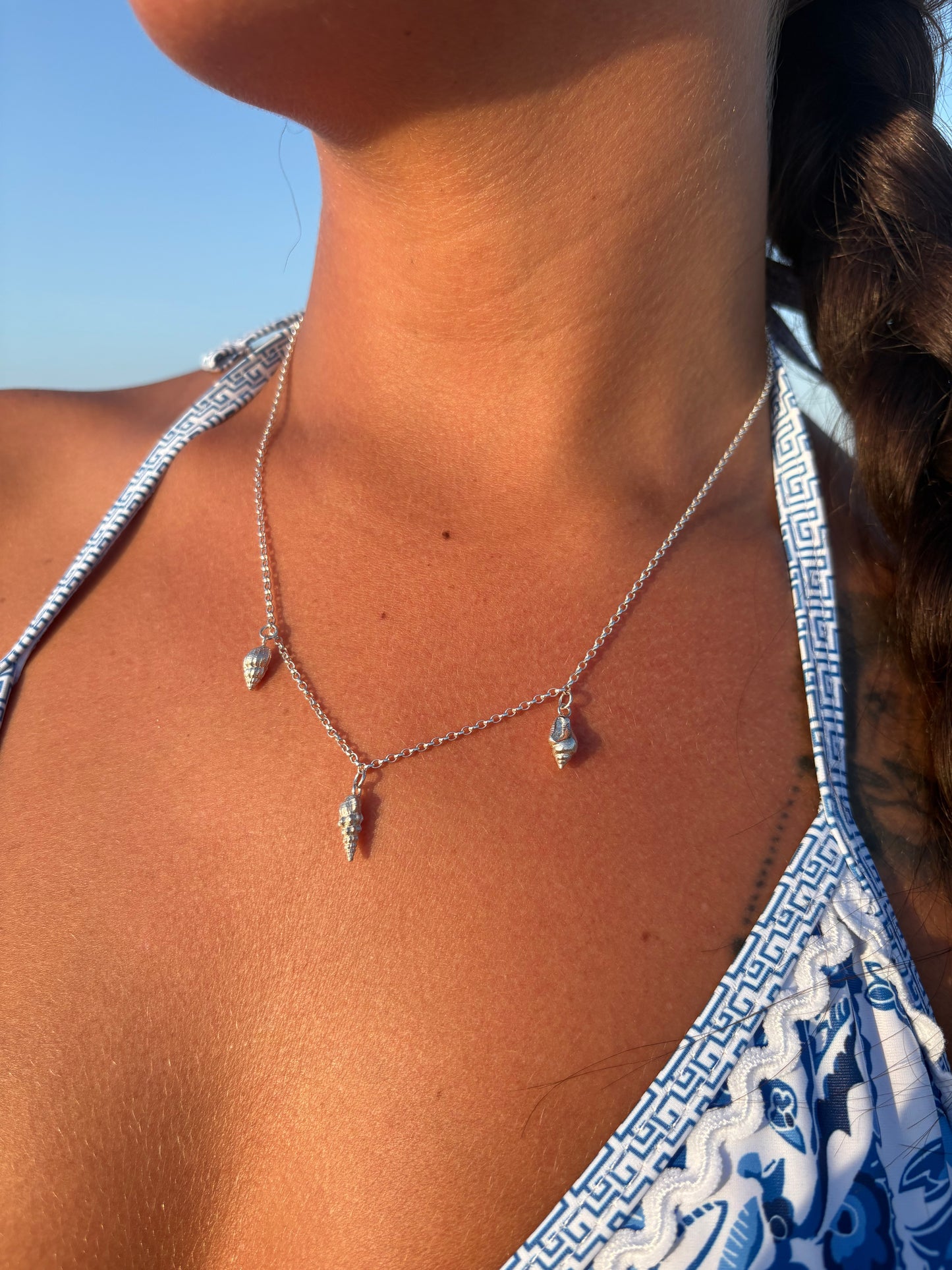 Shell charm necklace
