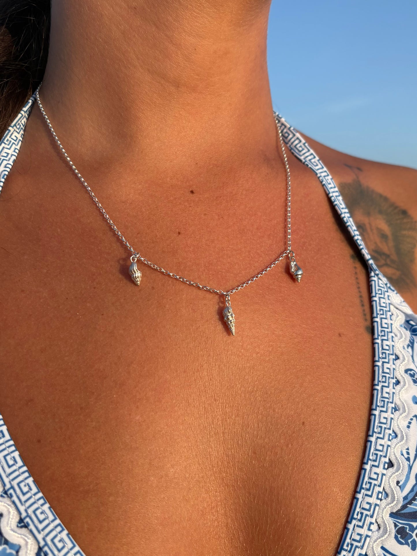 Shell charm necklace