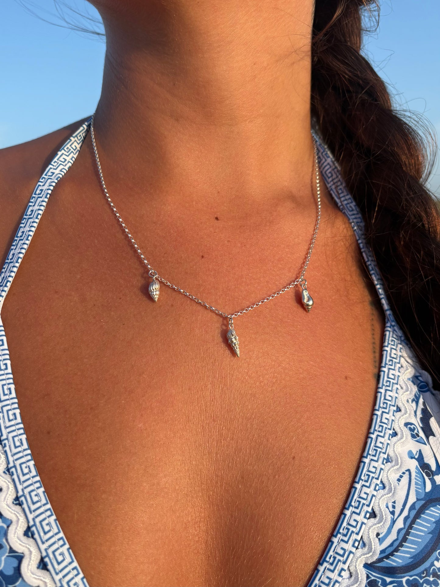 Shell charm necklace