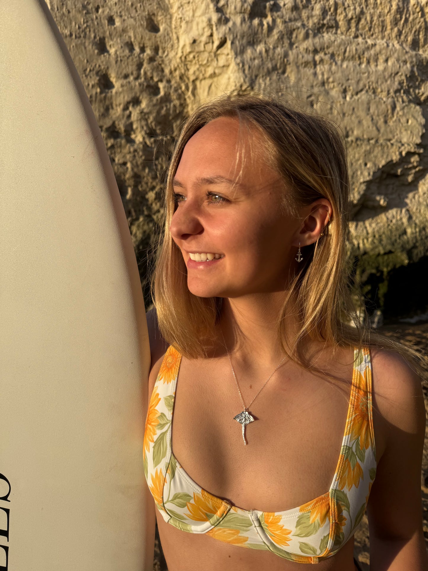 Sting ray necklace
