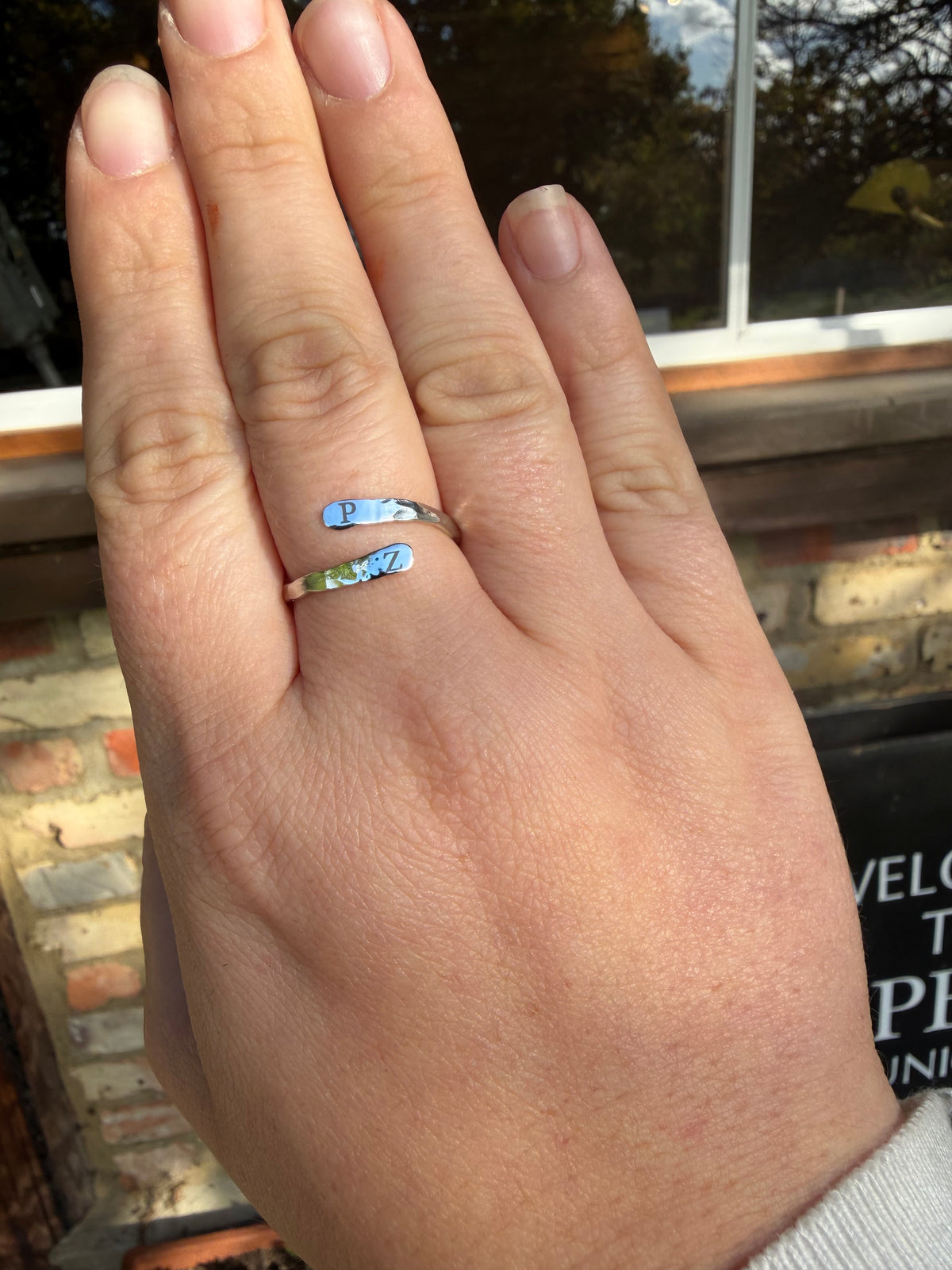 Custom initial hug ring