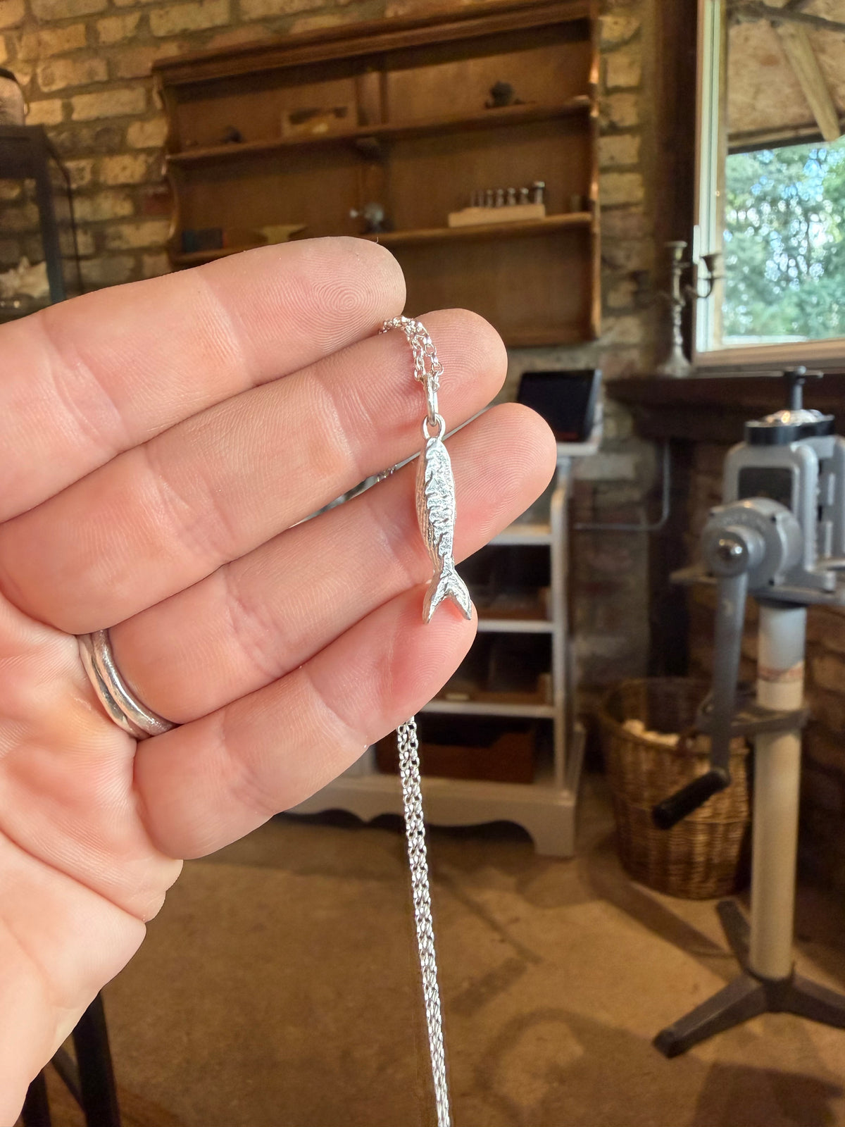 Mini fish casting