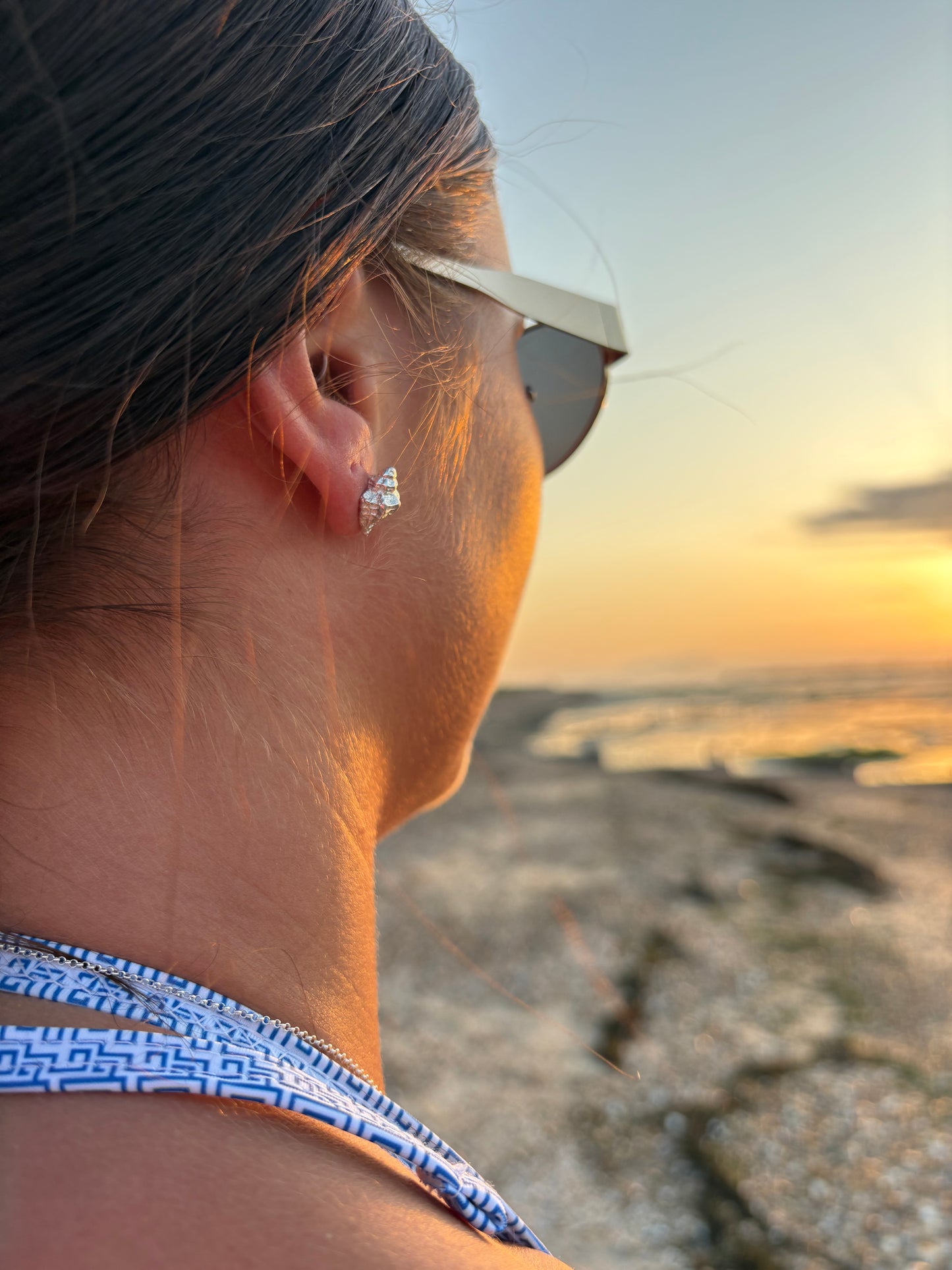 Shell studs