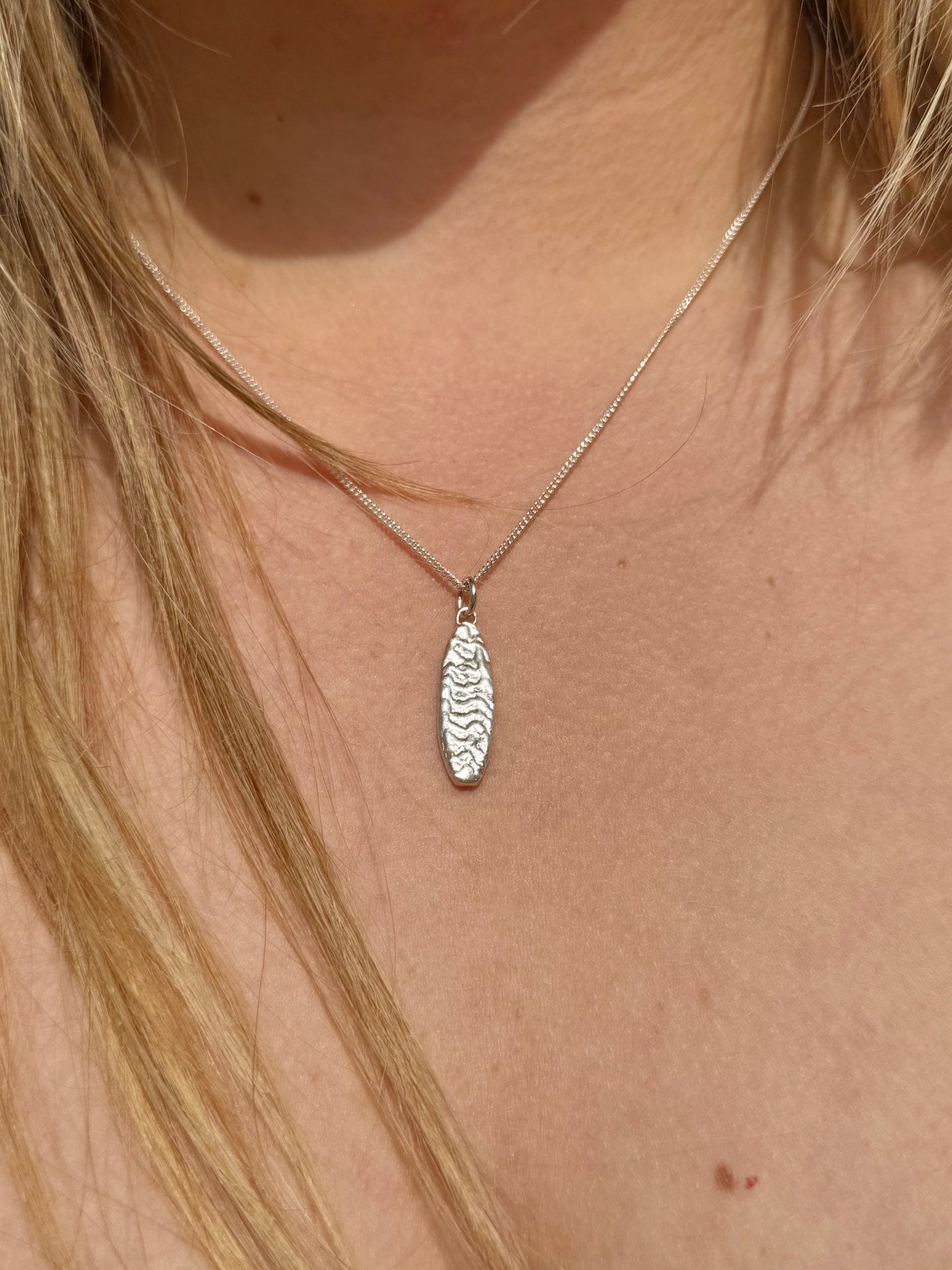 Surf board necklace