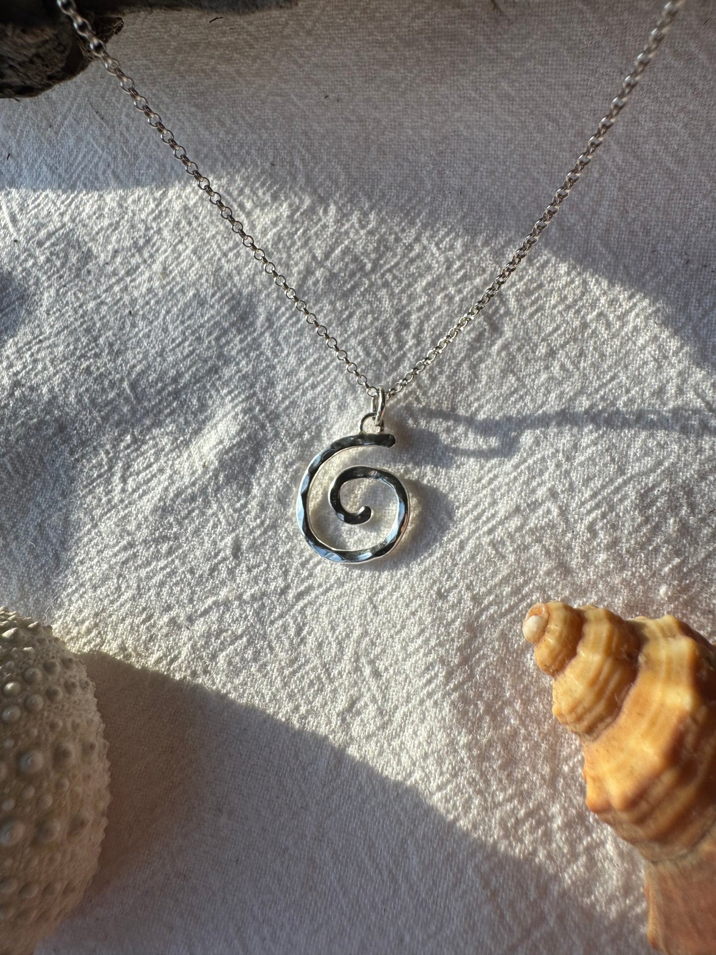 Swirl necklace
