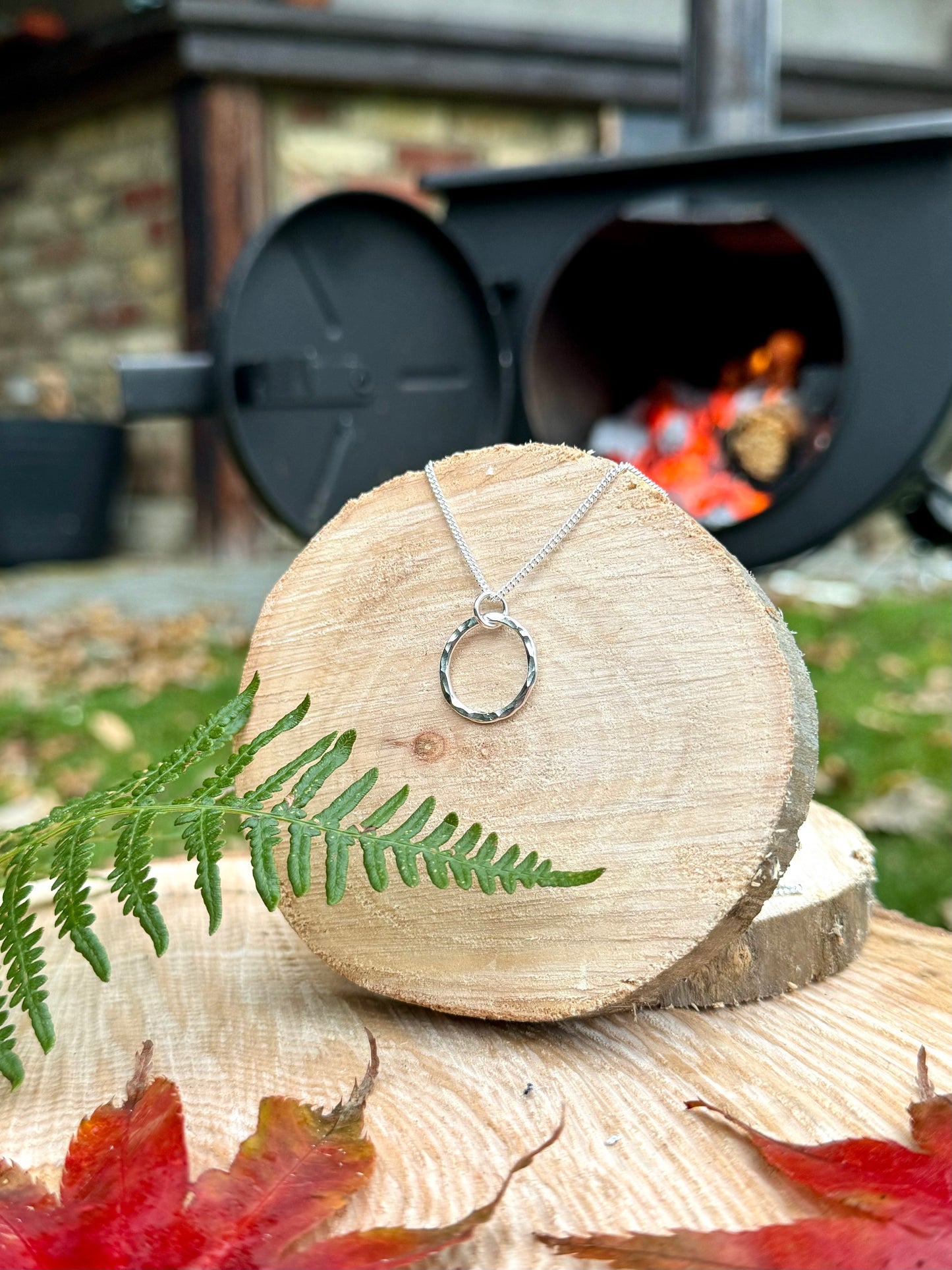 Textured circle necklace